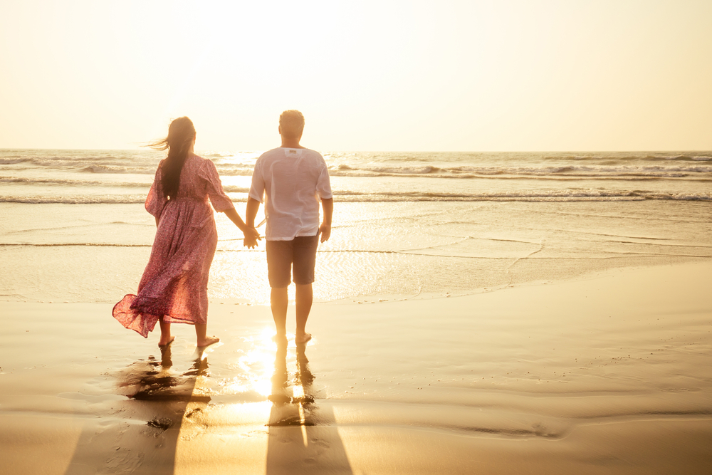 Sunset beach couple... - Special Moments Photography Goa | Facebook