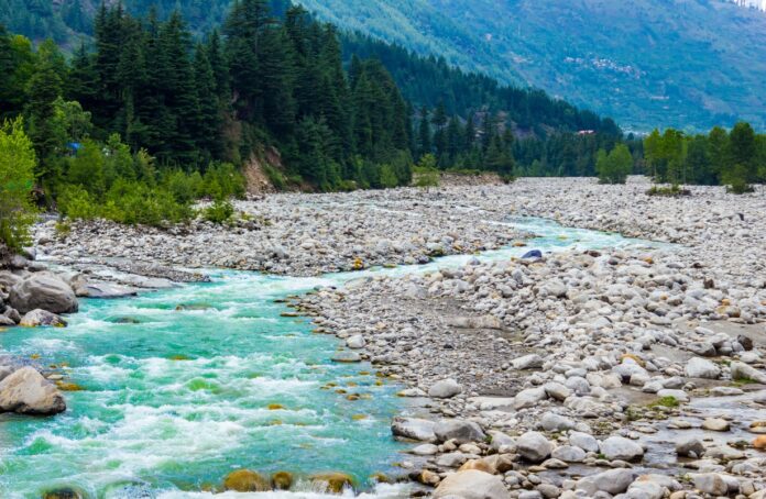 How to Reach Manali from Delhi