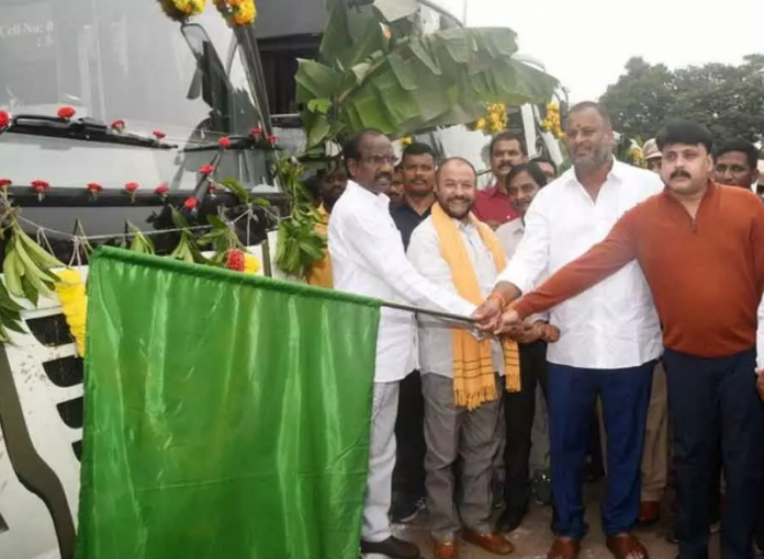 APSRTC Launches 1400 New Buses in Eluru